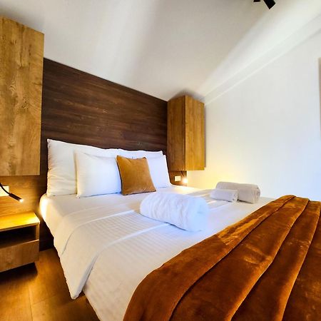 ביוגראד נה מורו Residence ǁ Corino מראה חיצוני תמונה
