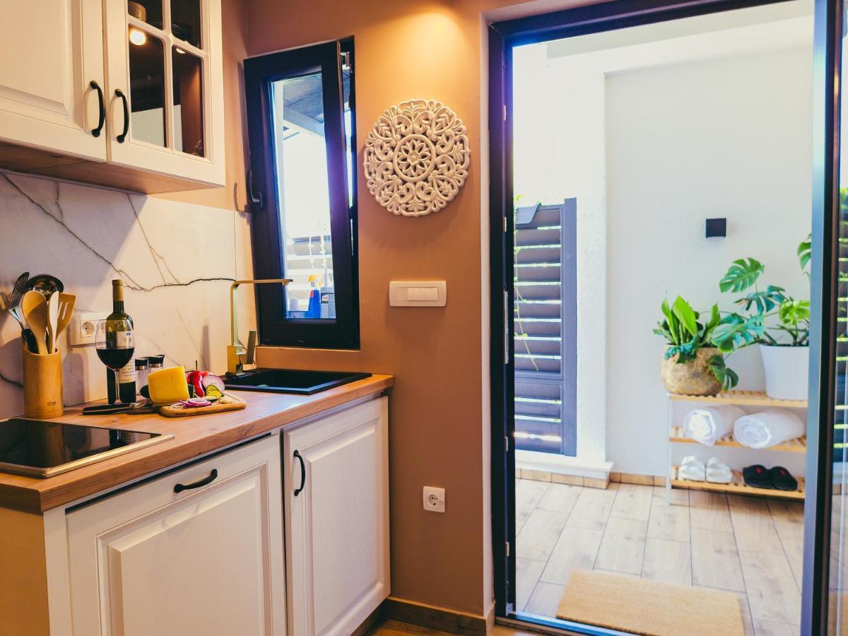 ביוגראד נה מורו Residence ǁ Corino מראה חיצוני תמונה